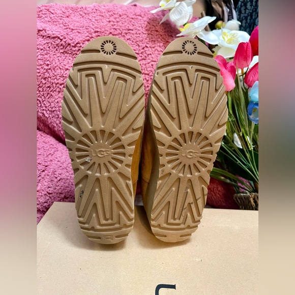 🍁Pre-Loved UGG Amie size 6 suede wedge chestnut - Picture 6 of 10